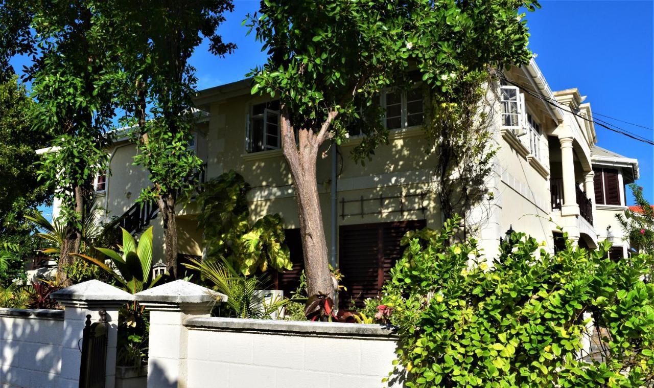 Coconut Walk Beach Apartment Christ Church Exterior photo